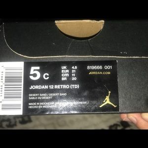 Kids Jordan retro 12